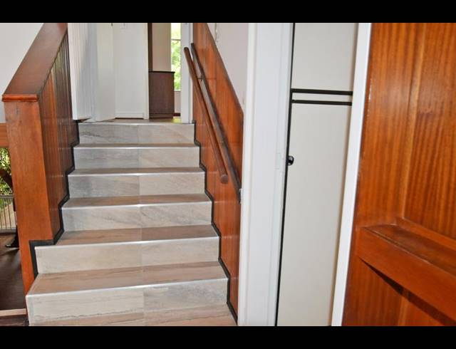 2 BEDROOM TOWNHOUSE FOR SALE IN HYDE PARK